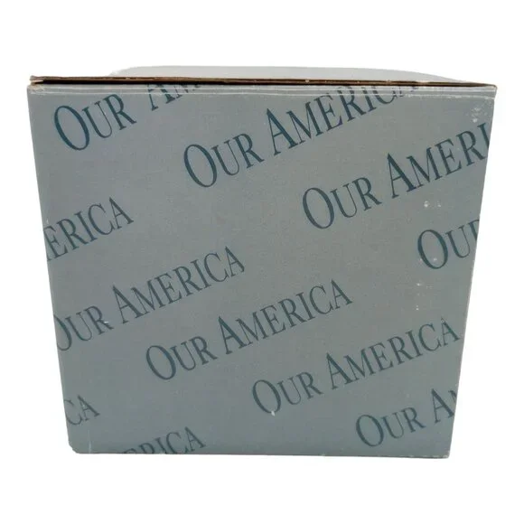 Yankee Candle Our America Large Jar Candle Topper Christmas Carol Singers Dog - Picture 15 of 16